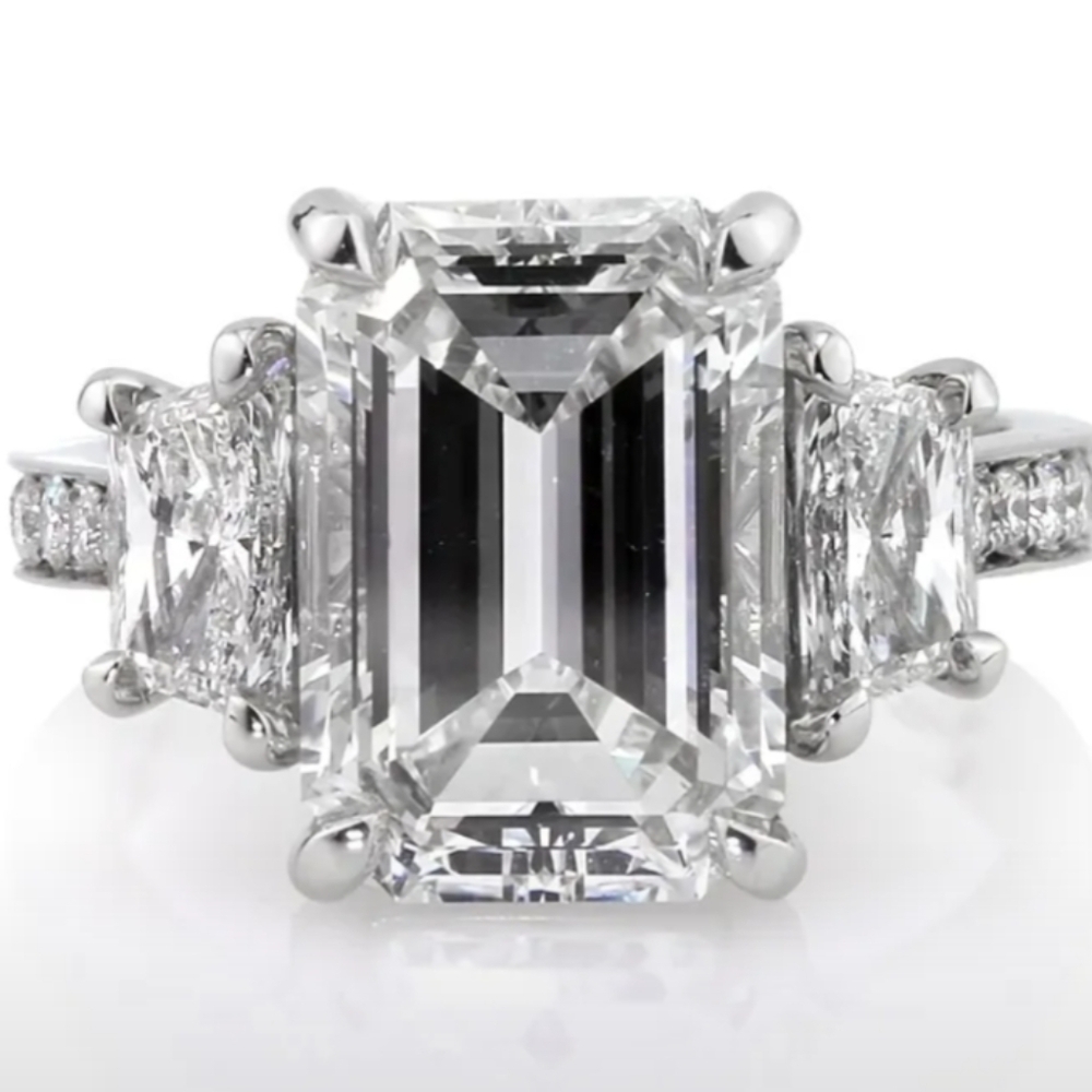 Elegant Silver Women's Ring Cubic Zirconia Size 7 NWT
